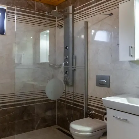 Rueya Park Holiday park 3*
